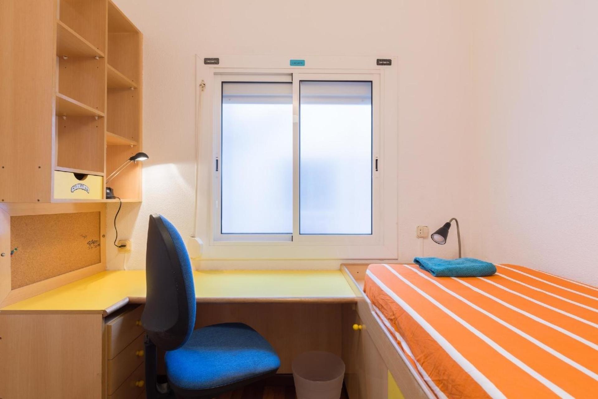 Fuer 5 Personen Ca 75 Qm In Barcelona-sants-montjuic, Costa Brava Costa Del Maresme Apartment *