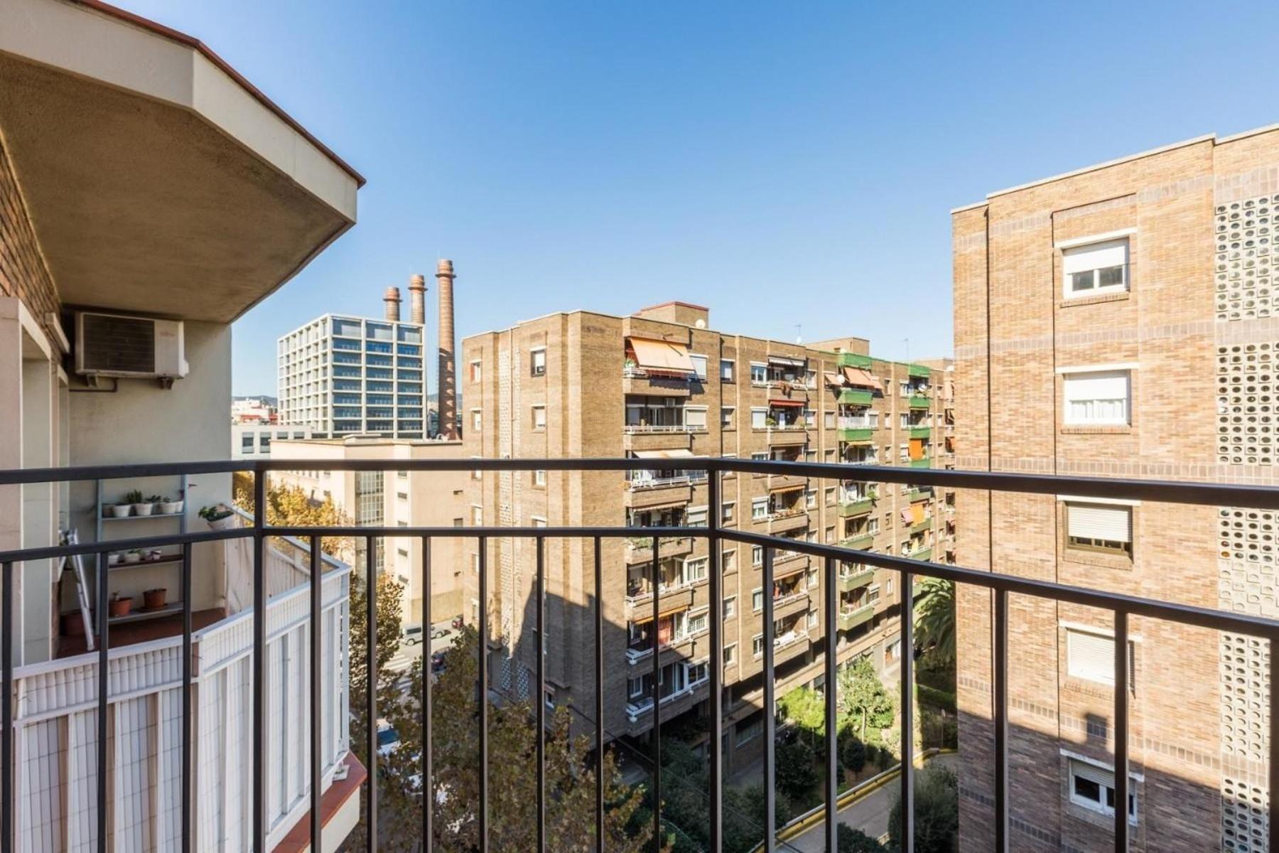 Fuer 5 Personen Ca 75 Qm In Barcelona-sants-montjuic, Costa Brava Costa Del Maresme Apartment Barcelona